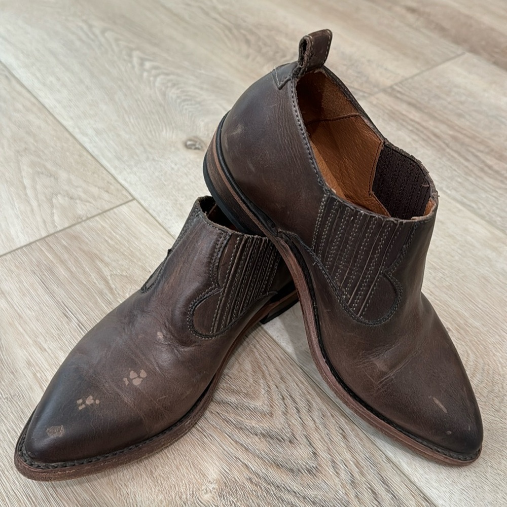 Frye dark brown boots